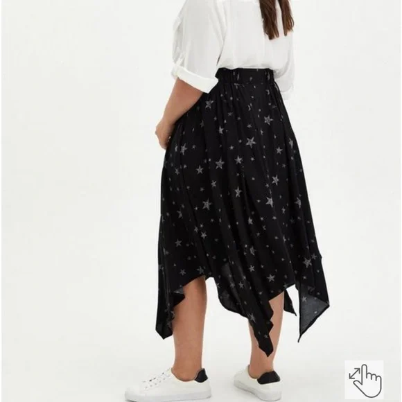 Torrid Black star handkerchief skirt - Picture 2 of 4